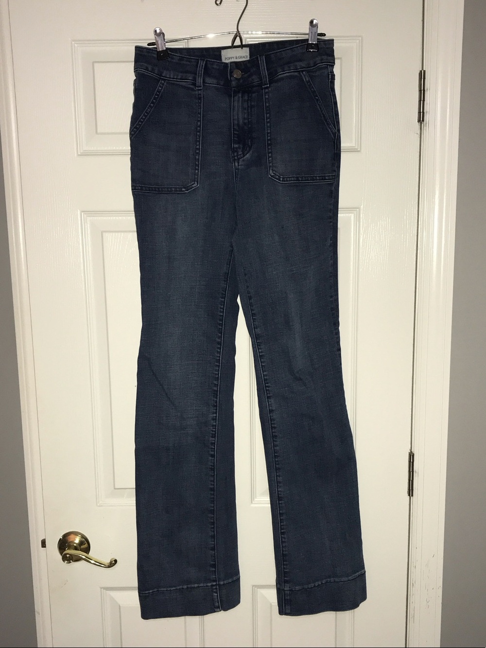 Women’s Straight Leg Jeans in Dark Blue - Unknown Brand